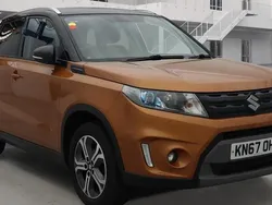 Orange/black Used 2016 Suzuki Vitara SZ5 SUV | £11,999 (Fair price)