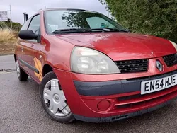 Red Used 2005 Renault Clio II R.S. Hatchback | £495 (Super price)