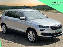 Brilliant silver metallic Used 2022 Skoda Karoq SE L SUV | £17,700 (Fair price)