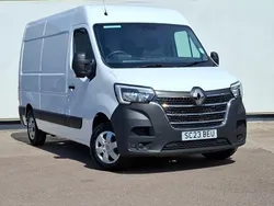 White Used 2023 Renault Master Business Van | £16,498 (Good price)