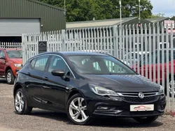 Black Used 2017 Vauxhall Astra SRi Hatchback | £3,685 (Fair price)
