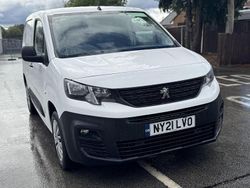 White Used 2021 Peugeot Partner MPV | £7,300 (Good price)