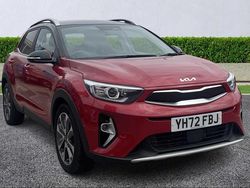 Red Used 2022 Kia Stonic 4 SUV | £14,550 (Good price)