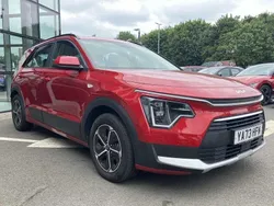 Runway red Used 2023 Kia Niro 2 SUV | £19,600 (Fair price)