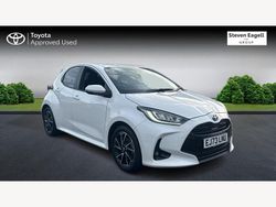 White Used 2023 Toyota Yaris Hybrid Design Hatchback | £18,839 (Fair price)
