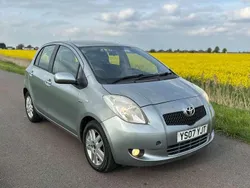 Silver Used 2007 Toyota Yaris Hatchback | £2,495 (Fair price)