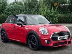 Red Used 2018 Mini Cooper Hatch Hatchback | £10,699 (Good price)