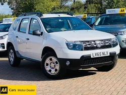 White Used 2015 Dacia Duster Ambiance SUV | £4,700 (Fair price)