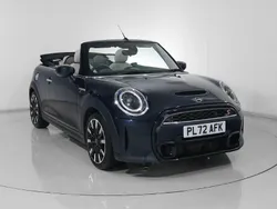 Black Used 2023 Mini Cooper S Exclusive Hatchback | £24,290 (Fair price)