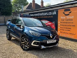 Blue Used 2017 Renault Captur Dynamique SUV | £8,284 (Fair price)