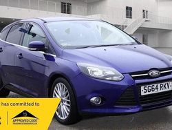 Blue Used 2014 Ford Focus Zetec Hatchback | £3,495 (Fair price)
