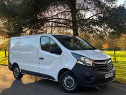 White Used 2019 Vauxhall Vivaro Van | £6,295 (Good price)
