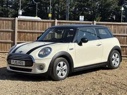White Used 2015 Mini Cooper Hatch Hatchback | £5,500 (Fair price)
