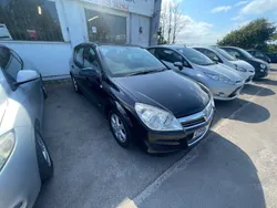 Black Used 2009 Vauxhall Astra Hatchback | £1,795 (Fair price)