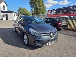 Grey Used 2017 Renault Clio IV Dynamique Hatchback | £3,999 (Fair price)