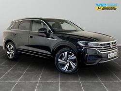 Black Used 2020 VW Touareg R-line SUV | £26,895 (Fair price)