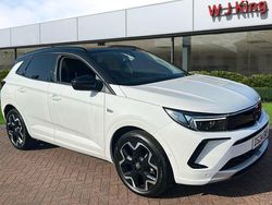 White Used 2024 Vauxhall Grandland X Ultimate SUV | £20,165 (Fair price)