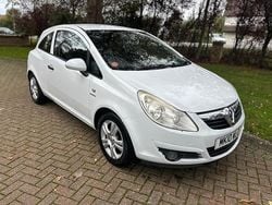 White Used 2010 Vauxhall Corsa Hatchback | £2,000 (Good price)