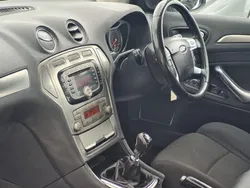 Silver Used 2010 Ford Mondeo Titanium Hatchback | £1,200