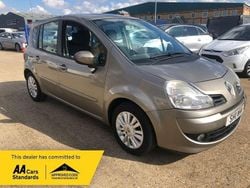 Beige Used 2011 Renault Grand Modus Dynamique MPV | £3,257 (Fair price)
