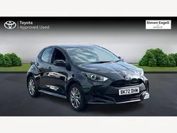 Black Used 2022 Toyota Yaris Hybrid Hatchback | £16,480 (Fair price)