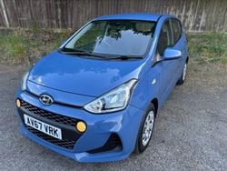Blue Used 2017 Hyundai i10 SE Hatchback | £4,500 (Super price)