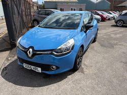 Blue Used 2016 Renault Clio IV Dynamique Hatchback | £6,699 (Fair price)
