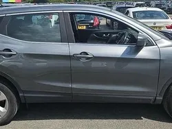 Gunmetal grey Used 2018 Nissan Qashqai Acenta SUV | £8,000 (Good price)