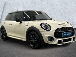 White Used 2018 Mini Cooper S Hatch Hatchback | £14,500 (Fair price)