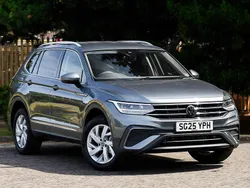 Grey New 2025 VW Tiguan Allspace Life SUV | £31,698 (Fair price)