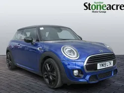 Blue Used 2019 Mini Cooper Hatch Hatchback | £10,999 (Fair price)