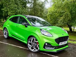 Green Used 2021 Ford Puma ST SUV | £17,995 (Fair price)