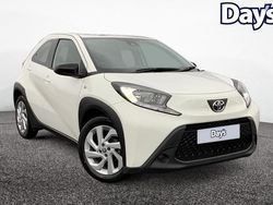 White Used 2022 Toyota Aygo X PURE SUV | £11,499