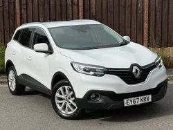 White Used 2017 Renault Kadjar Dynamique SUV | £4,995 (Good price)