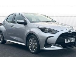 Silver Used 2022 Toyota Yaris Hybrid Hatchback | £16,731 (Fair price)