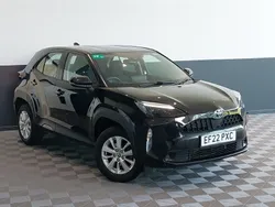 Black Used 2022 Toyota Yaris Hybrid Estate | £16,698 (Good price)