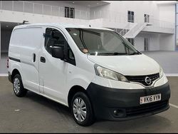 White Used 2016 Nissan NV200 Acenta Van | £4,295 (Fair price)