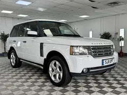 White Used 2011 Land Rover Range Rover Vogue SUV | £11,491 (Fair price)
