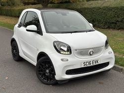 White Used 2016 Smart ForTwo Coupé Coupe | £4,990 (Fair price)