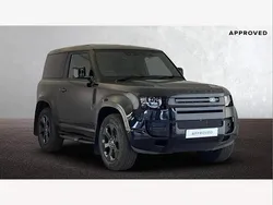 Black New 2025 Land Rover Defender SE Dynamic SUV | £62,795 (Super price)
