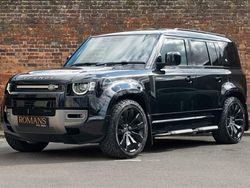 Black Used 2021 Land Rover Defender SE Dynamic SUV | £59,995 (Expensive)