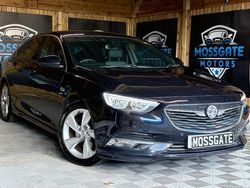 Blue Used 2017 Vauxhall Insignia SRi Hatchback | £6,495 (Fair price)