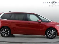 Red Used 2020 Citroën C4 SpaceTourer Flair MPV | £19,687 (A bit pricey)