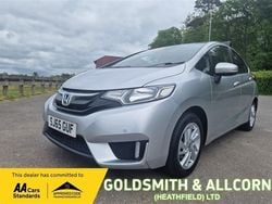 Silver Used 2015 Honda Jazz SE Hatchback | £8,495 (A bit pricey)