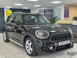 Black Used 2018 Mini Cooper Countryman Classic SUV | £11,350 (Fair price)