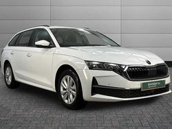 Moon white metallic Used 2024 Skoda Octavia SE Technology Estate | £22,750 (Fair price)