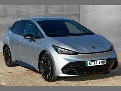 Geyser silver Used 2025 Cupra Born e-Boost Hatchback | £24,550 (Fair price)
