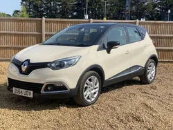 White Used 2014 Renault Captur Dynamique SUV | £4,700 (Fair price)
