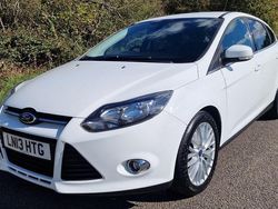 White Used 2013 Ford Focus Zetec Hatchback | £2,995 (Fair price)