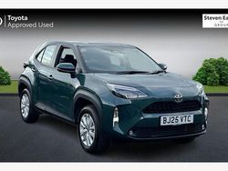 Used 2025 Toyota Yaris Hybrid Estate | £23,339 (Fair price)